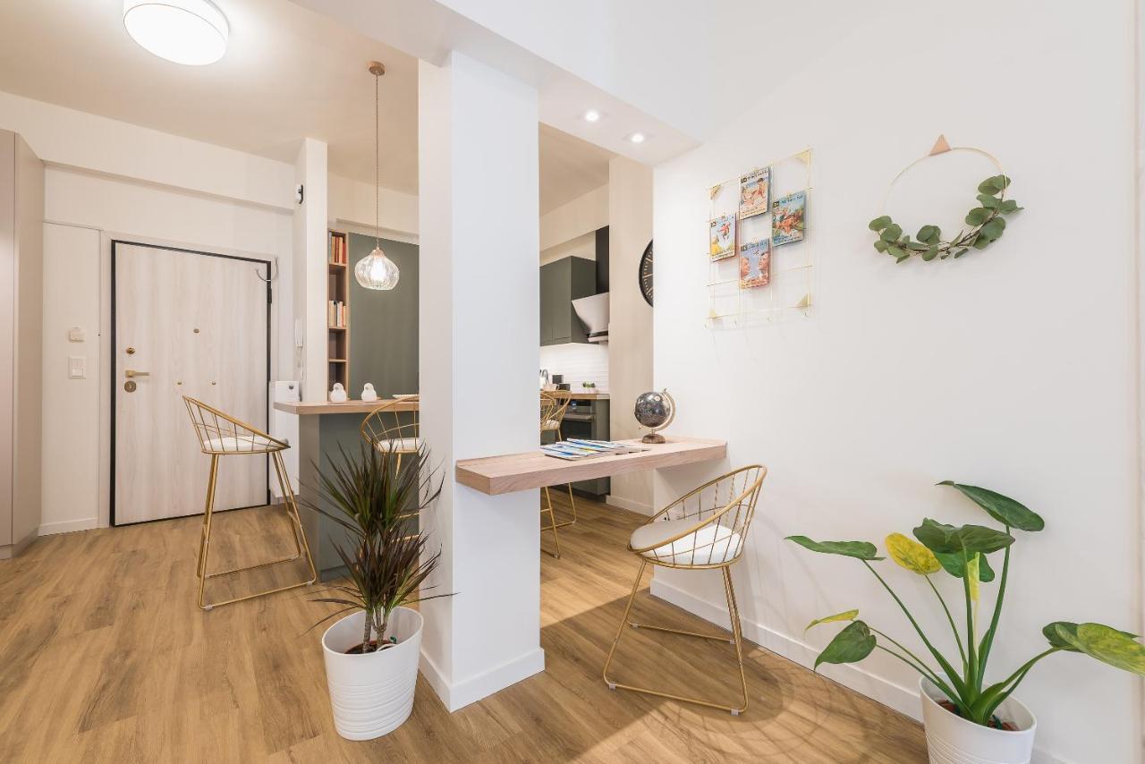 Chic And Comfort Home In Central Atena Exterior foto